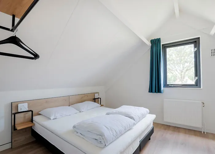 4 - Persoons Wellness Badhuys 13 펜션 *